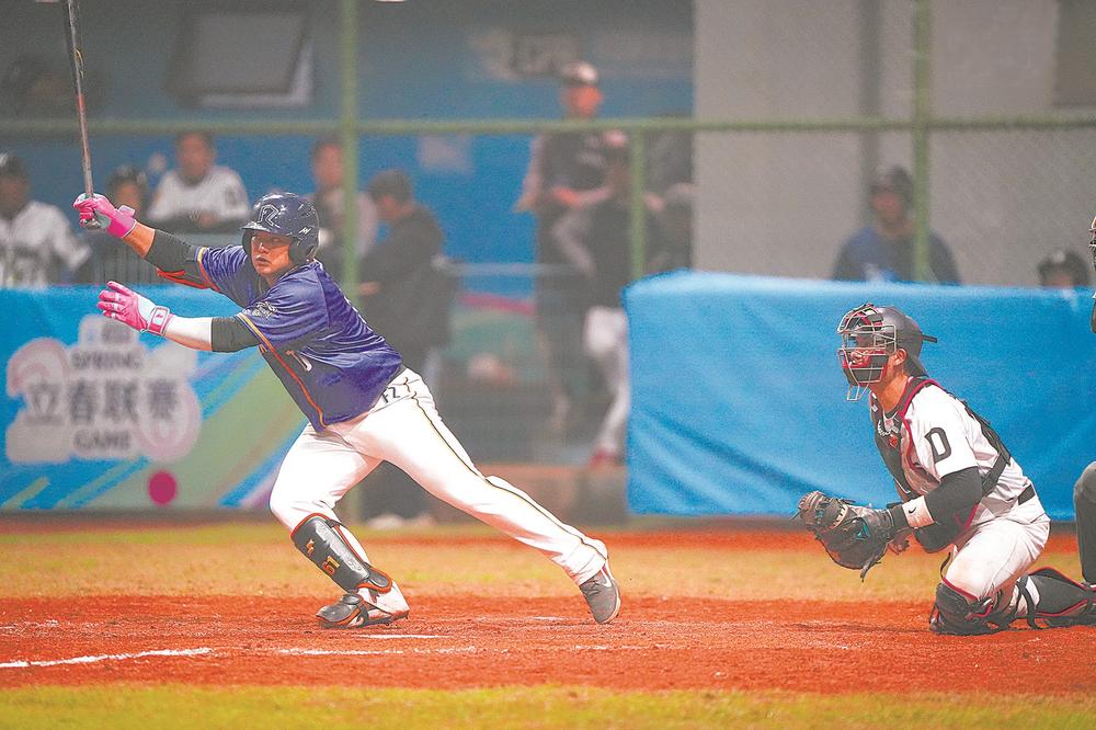 福州海侠棒球队在深圳参加首届中国棒球城市联赛2026赛季立春联赛。（受访者供图）