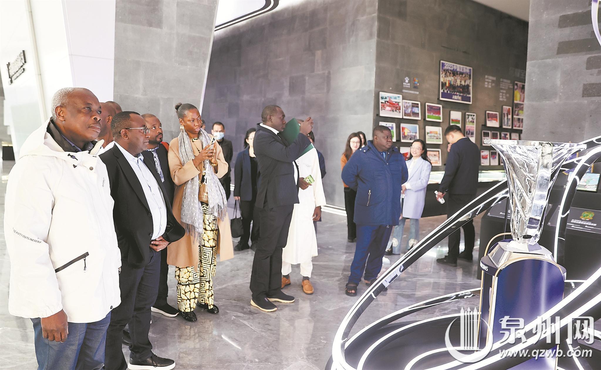 喀麦隆人民民主联盟干部考察团访泉州