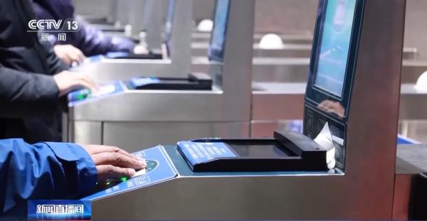 
天津市眼科医院黄牛号贩子票贩子代网上预约代挂号电话春运首日火车票今天发售 这些新服务、新优惠要知道