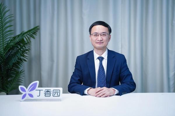 
南方医科大学南方医院吕英黄牛挂号电话华厦眼科吴仁毅教授：“死磕”疑难眼病，做守护眼健康的强力后盾