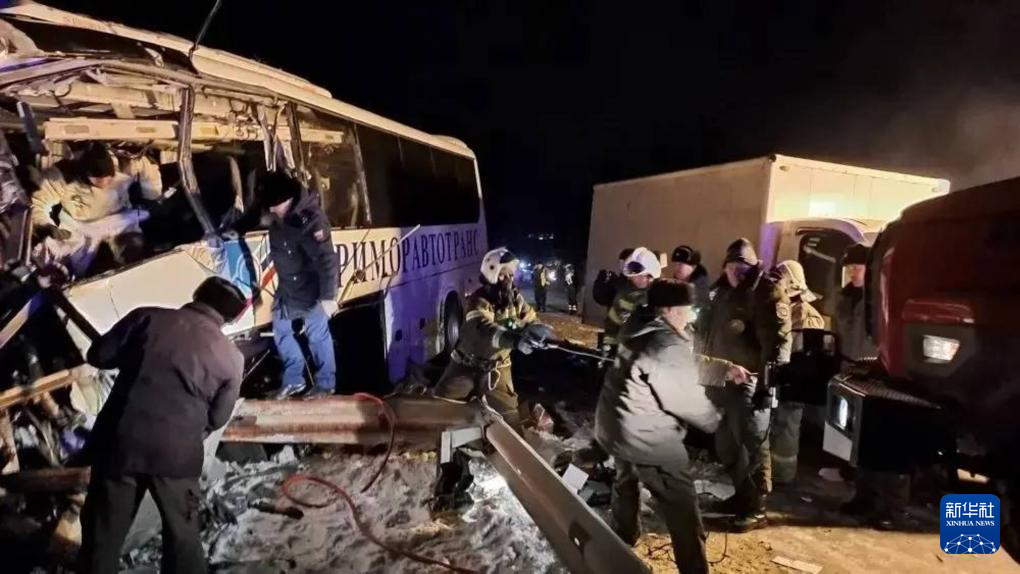 俄远东地区两车相撞致3死8伤 无中国公民伤亡