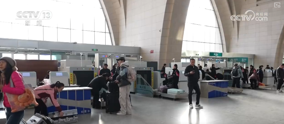 
北大口腔医院黄牛号贩子票贩子代网上预约代挂号电话铁路调图提质增能 释放新线能力、优化结构客货运输能力双双提升