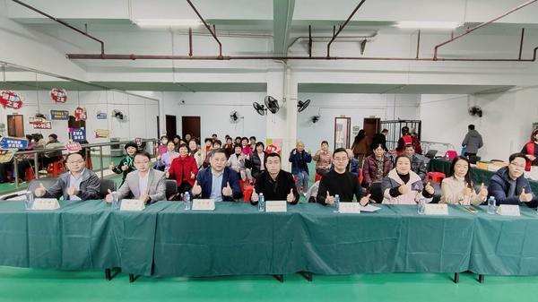 
天津医科大学眼科医院黄牛号贩子票贩子代网上预约代挂号电话昆仑健康保险广州雅居乐社区“健康之家”揭牌，深耕社区健康服务再落一子