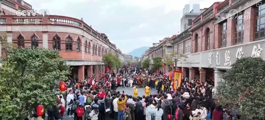 
中南大学湘雅三医院西京医院聂勇战刘学东邓艳春王延李同斌于瑞黄牛挂号电话年俗演出、门票减免、票根联动 “多彩活动+实打实优惠”助力百姓欢喜过大年