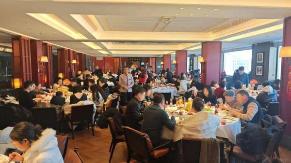 
东南大学附属中大医院梁元姣朱晓丽韩淑华黄牛挂号电话回顾2025：全聚德餐饮主业稳中有进，食品化战略提速打造新引擎