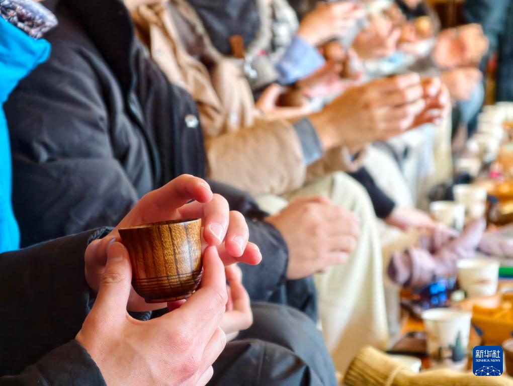 雪域同心·青春融情——记台青冬令营新疆之旅