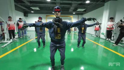 
二龙路肛肠医院黄牛号贩子票贩子代网上预约代挂号电话连跨4个万亿台阶，“苏大强”的“新”引擎有多强？