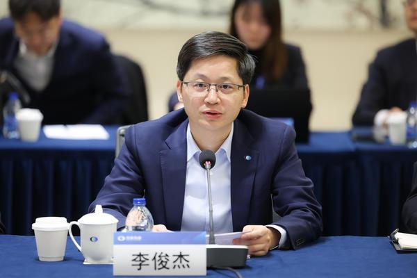 
西安交大一附院黄牛号贩子票贩子代网上预约代挂号电话国泰海通联合举办“ESG中国·上海行”活动，正式发布《碳中和蓝皮书》并获授“中国供应链ESG管理示范企业”