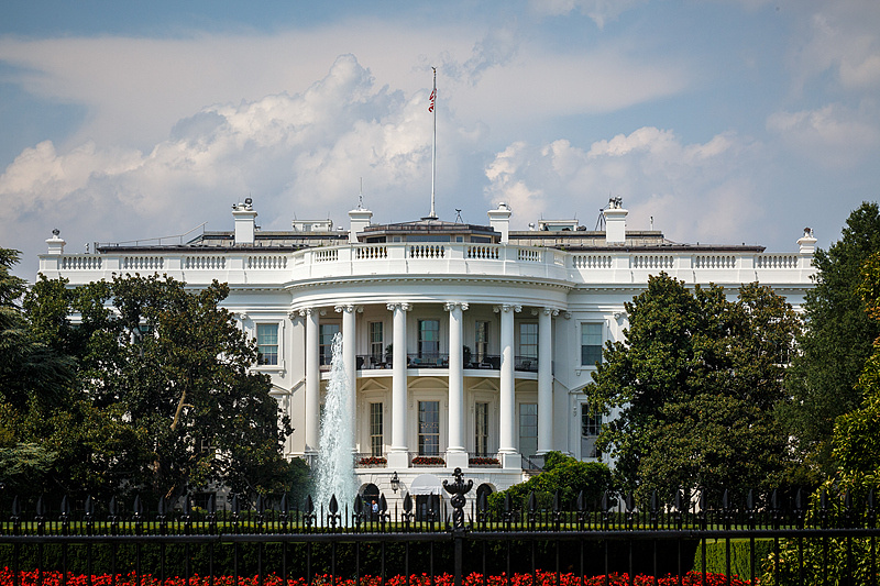 中东多国紧急游说 美国恢复原定于6日举行的美伊谈判