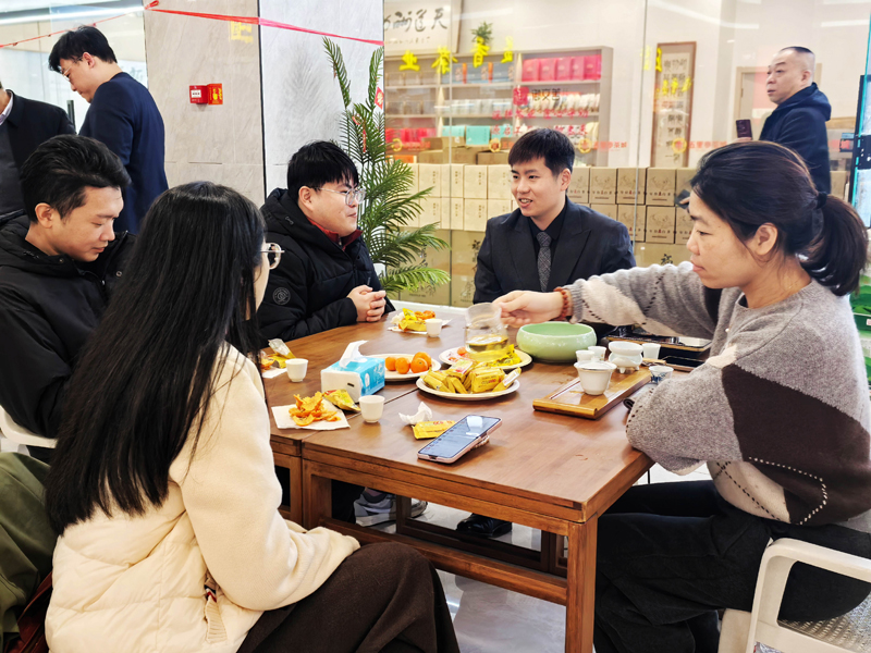 立春丨五里亭举办榕台茶人“春启新章 茶韵联香”迎马年新春主题活动