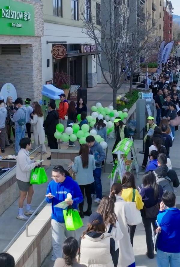 
南京市中医院黄牛号贩子票贩子代网上预约代挂号电话又下一城！奈雪美西首店落户苹果总部旁，开业三日营收超9.4万美金