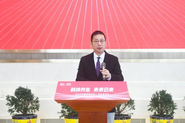 
空军总医院黄牛号贩子票贩子代网上预约代挂号电话牵手国家级机器人平台，红豆“AI+服装+机器人”转型再提速