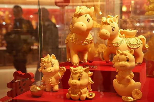 
304医院黄牛号贩子票贩子代网上预约代挂号电话黄金回收、“以旧换新”业务量大涨 这些套路要小心