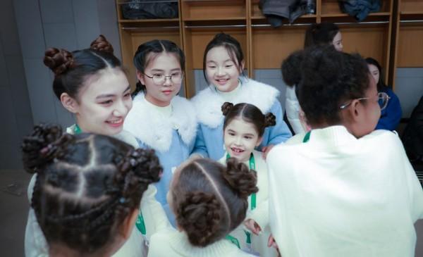 
天津市口腔医院黄牛号贩子票贩子代网上预约代挂号电话俞浩慈善基金会开展“看见更大的世界·音乐少年”公益活动 助力云南弥勒学子唱响梦想之声