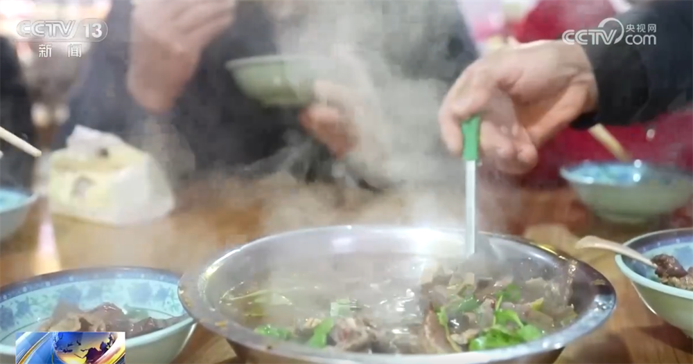 “年经济”消费新场景解锁“吃喝游购娱”沉浸式体验