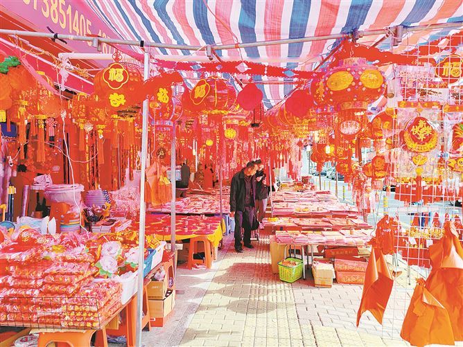 厦门:马上迎新春 年味带回家