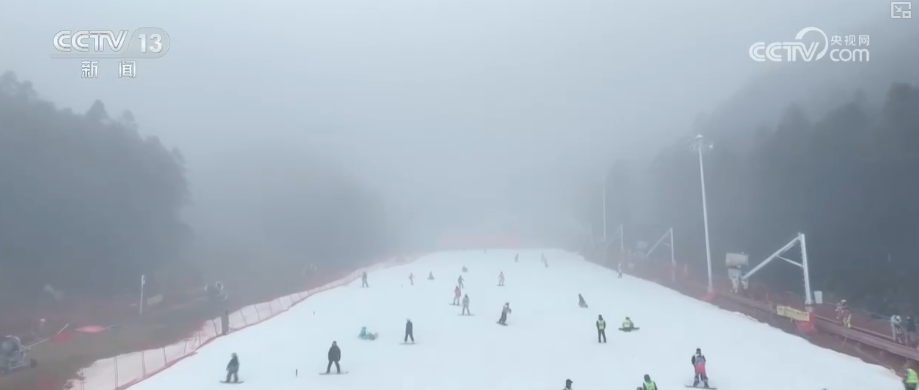 
中南大学湘雅医院王延金袁健张卫茹杜小平吴新华黄牛挂号电话“冷”冰雪热力四射 南方冰雪旅游从基础体验向专业运动升级