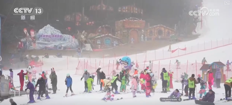 
中南大学湘雅医院王延金袁健张卫茹杜小平吴新华黄牛挂号电话“冷”冰雪热力四射 南方冰雪旅游从基础体验向专业运动升级