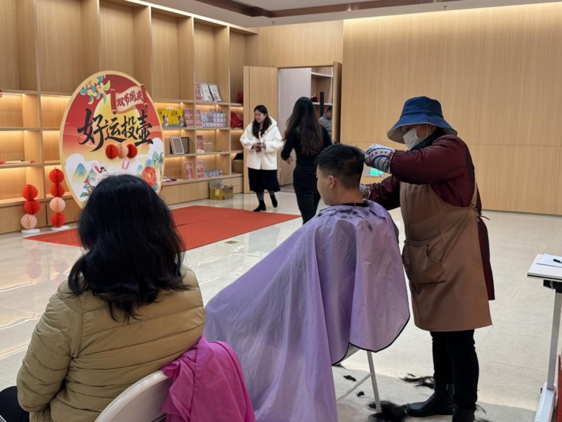 福州百余名职工共享春节游园乐趣圆满完成