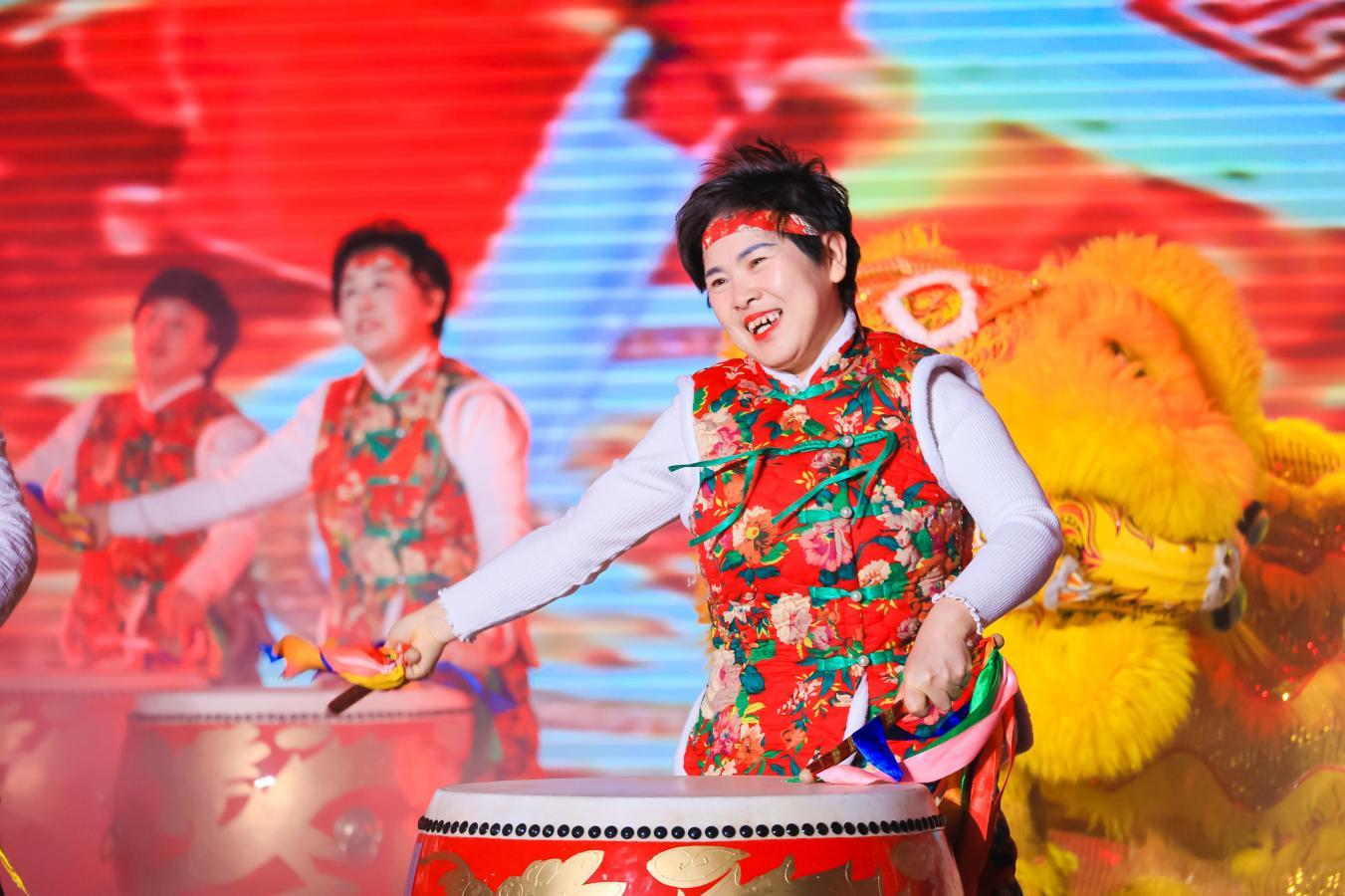 
重庆各大医院各科室刘权兴戴纪刚黄牛挂号电话骏马腾云开景运 安定昂首向新程——北京大兴安定镇2026年新春大联欢圆满落幕