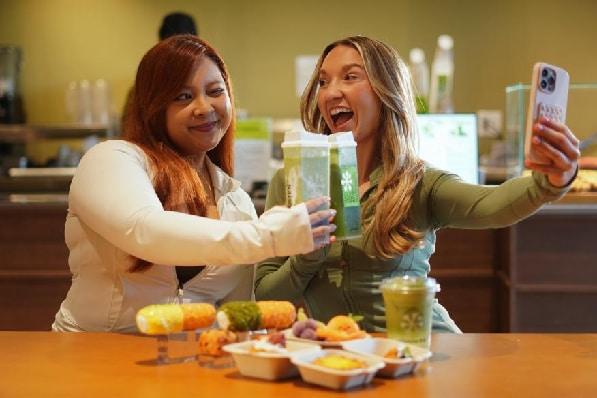 宣武中医医院黄牛号贩子票贩子代网上预约代挂号电话奈雪马来西亚旗舰店开业排长队,三日售出近万份产品