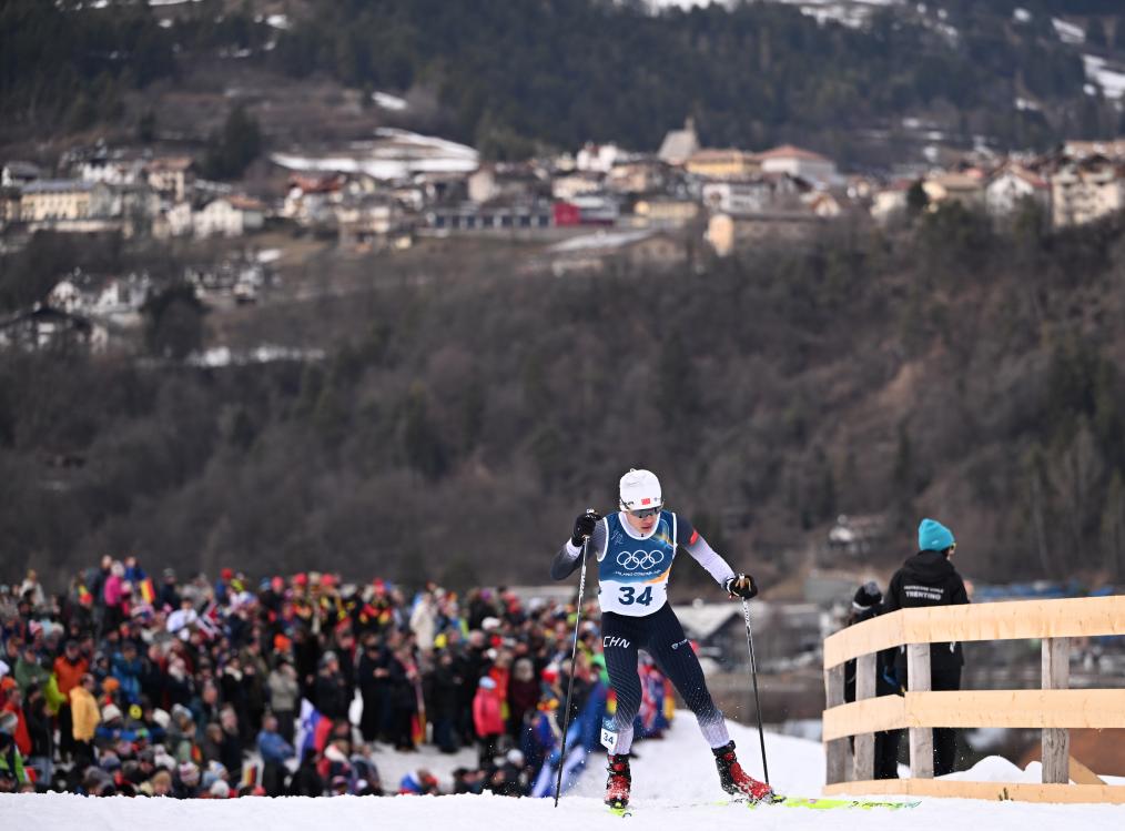 冬奥会｜北欧两项：挪威选手夺金 中国选手带伤完赛
