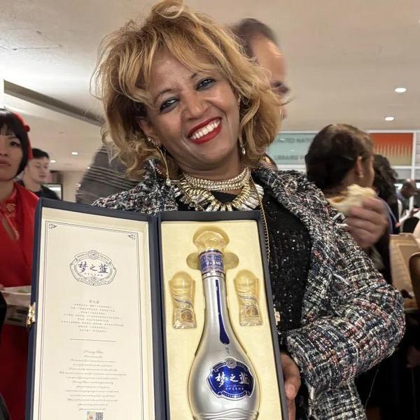 
沈阳医大一院黄牛号贩子票贩子代网上预约代挂号电话骏驰四海贺新岁！梦之蓝亮相2026联合国春晚