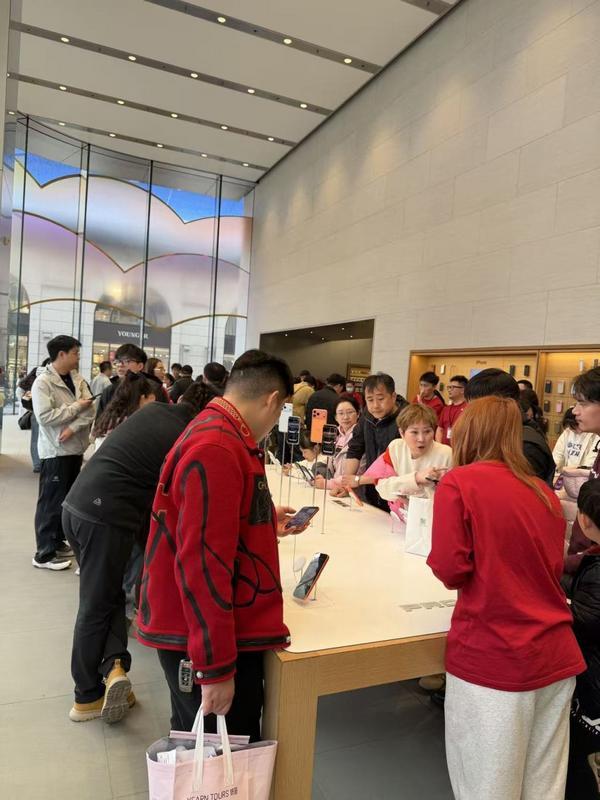 
上海市第六人民医院张长青韩培贾伟涛黄牛挂号电话新国补落地叠加厂商促销 上海手机市场新春喜洋洋