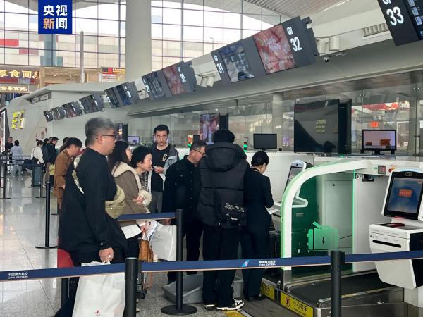 
上海长征医院黄牛号贩子票贩子代网上预约代挂号电话返程客流高峰持续 多家机场旅客吞吐量创历史新高