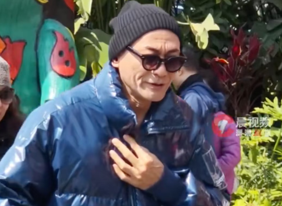 香港演员江华瘦成“纸片人” 引网友担忧