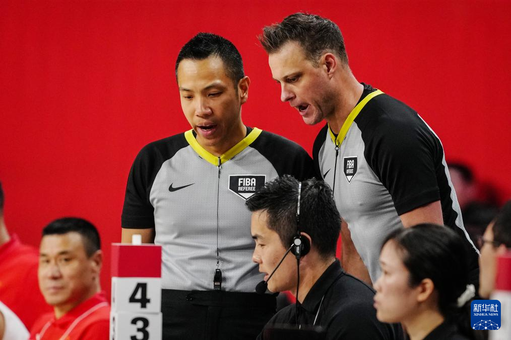 篮球世界杯预选赛：中国队胜日本队
