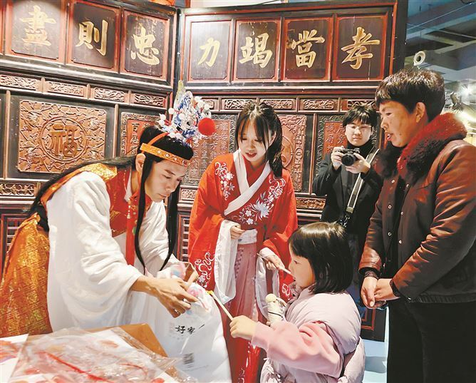 厦门以数智科技和潮流元素提升节日氛围