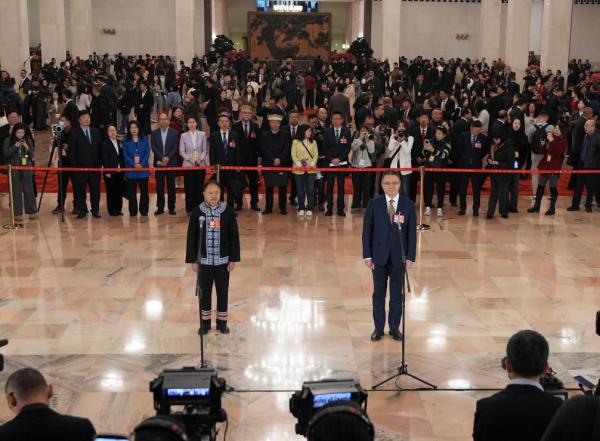 
中山大学附属口腔医院黄牛号贩子票贩子代网上预约代挂号电话十四届全国人大四次会议首场“代表通道”集中采访活动举行