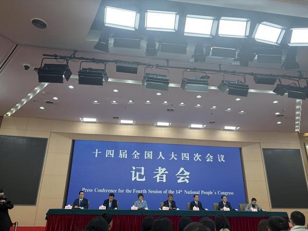 
广东省妇幼保健院黄牛号贩子票贩子代网上预约代挂号电话事关养老、就业、文旅 民生主题记者会回应热点关切