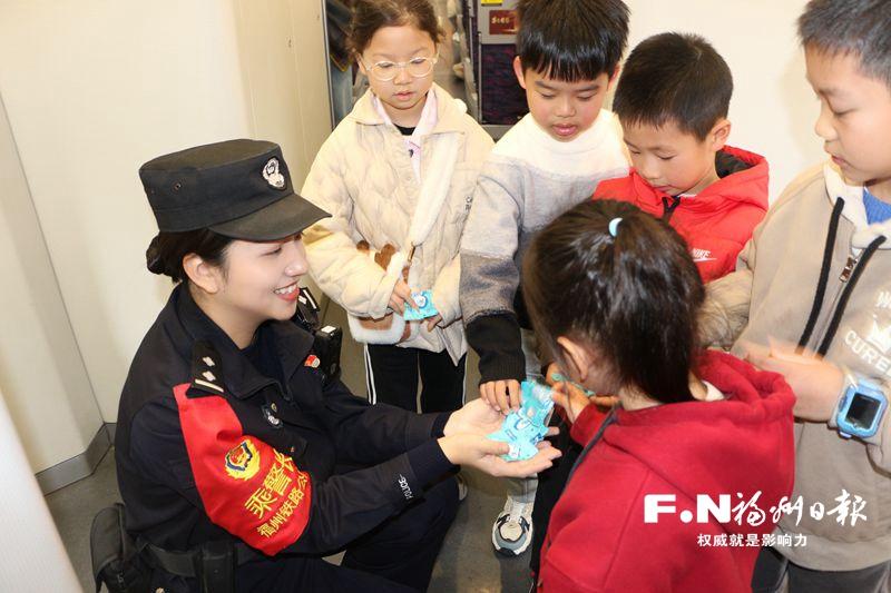 聆听“有福之州 新声有我”的巾帼交响