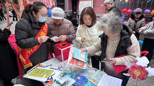 
积水潭医院黄牛号贩子票贩子代网上预约代挂号电话消保护航践初心 为民服务暖申城——昆仑健康保险上海分公司积极开展2026年“3·15”系列宣传活动