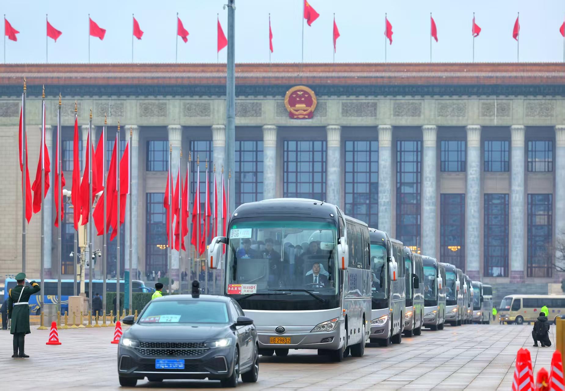 
儿研所医院黄牛号贩子票贩子代网上预约代挂号电话奏响“十五五”开局强音！宇通连续22年主力护航全国两会