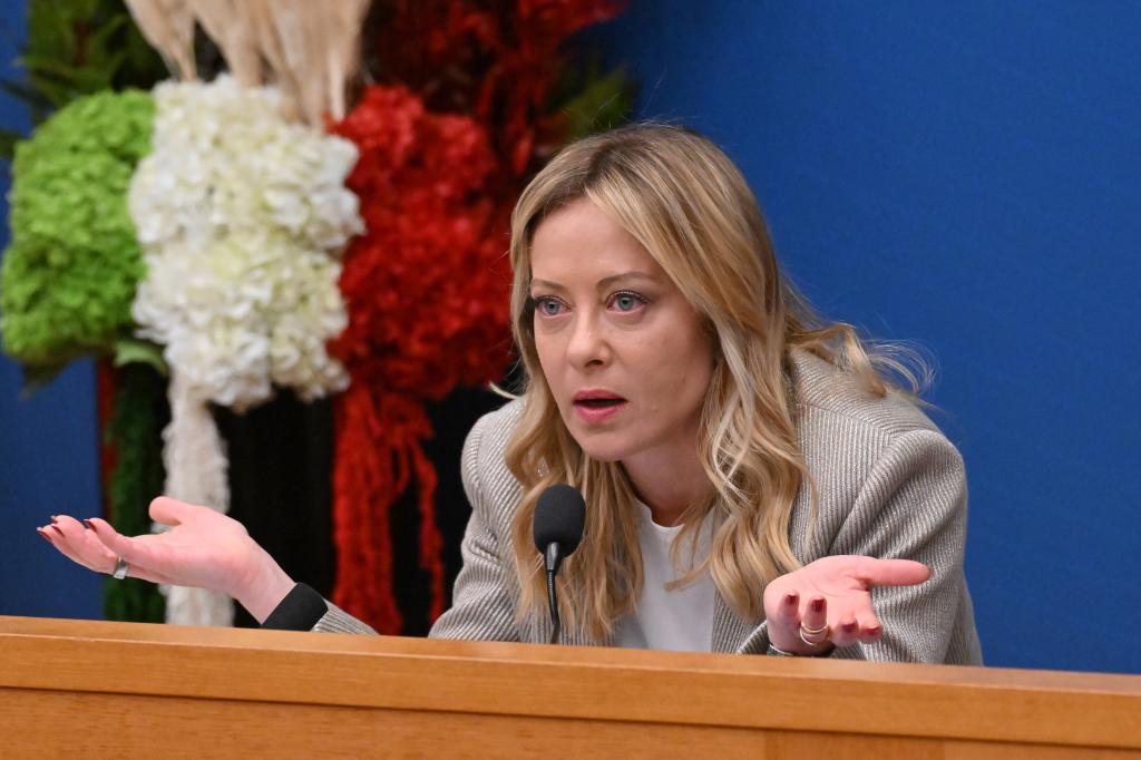 意大利总理谴责袭击伊朗小学事件为“屠杀”