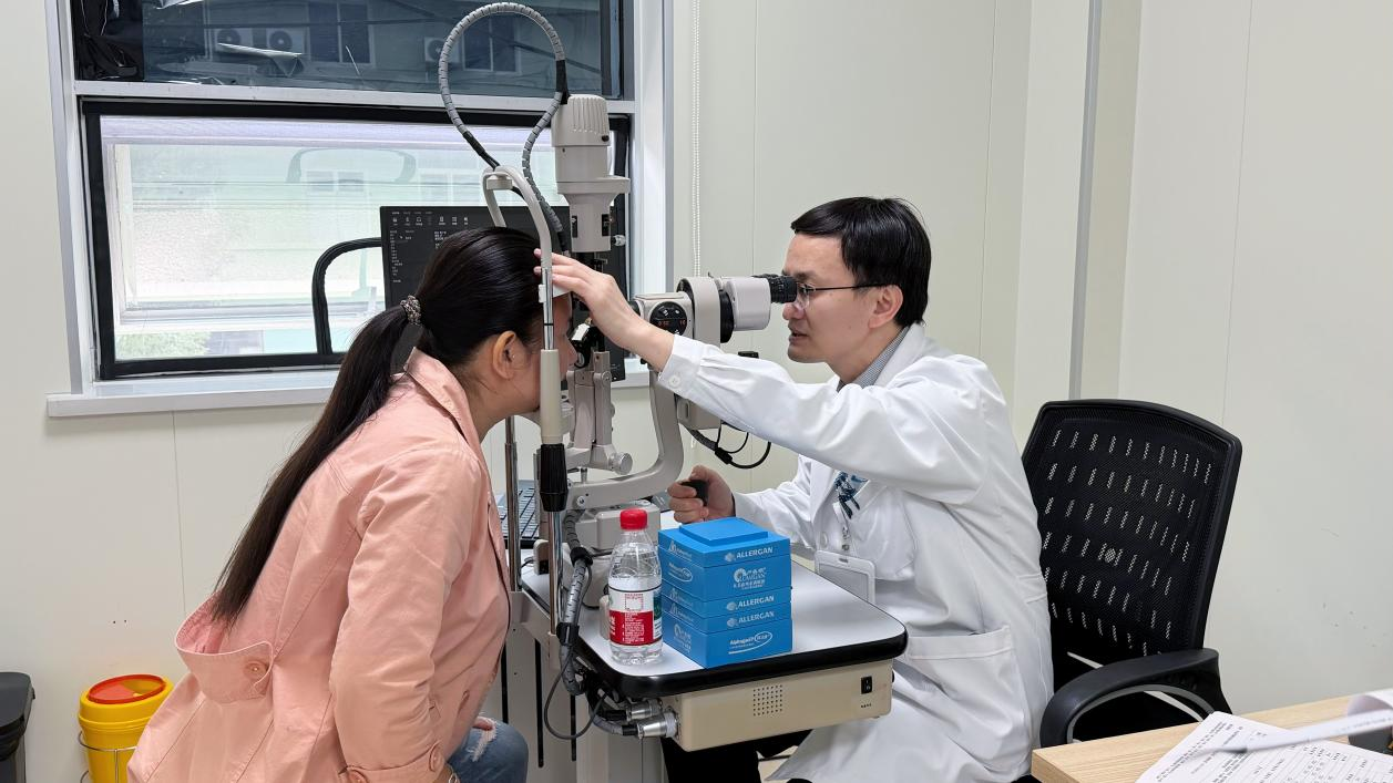 
复旦大学附属妇产医院程海东李喜莲潘明明胡蓉华克勤李斌陈义松武欣赵宇清丁景新黄牛挂号电话华厦眼科专家吴仁毅：警惕“视力小偷”，早筛早诊共防青光眼盲