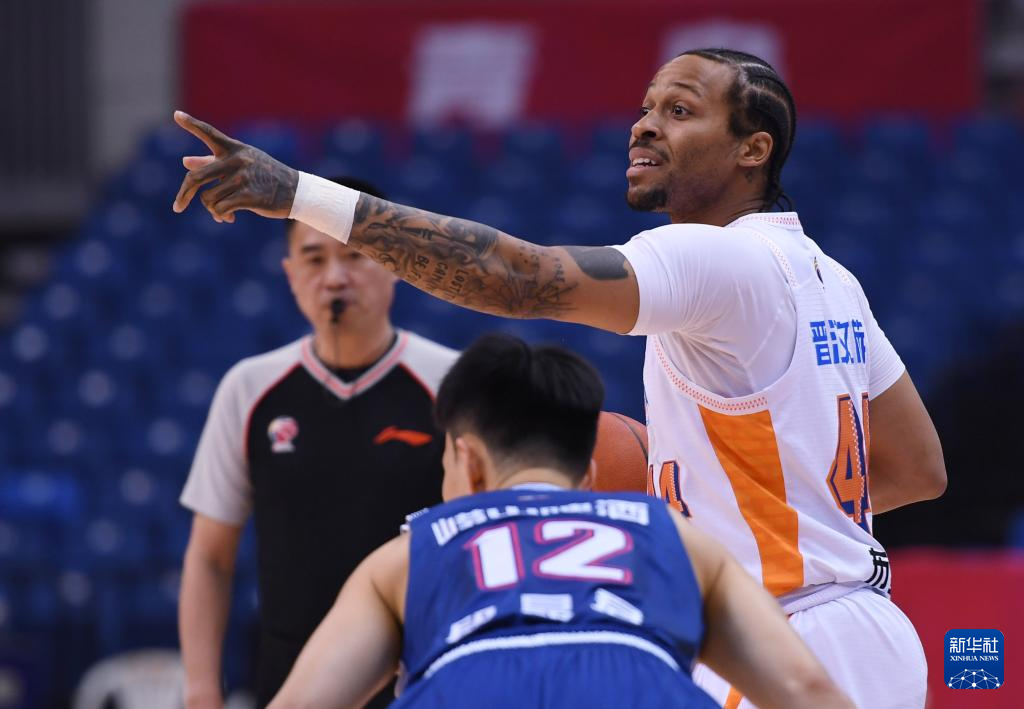 CBA常规赛:青岛崂山啤酒胜福建晋江文旅