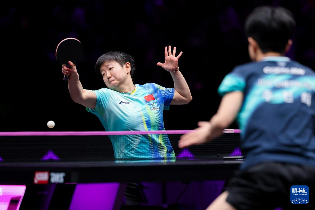 乒乓球——WTT重庆冠军赛:孙颖莎晋级女单16强