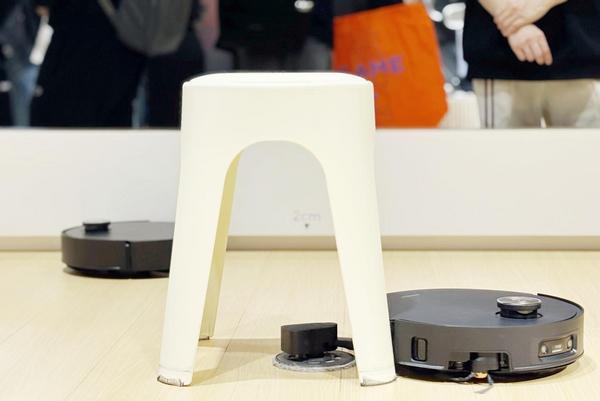 
中山大学附属口腔医院黄牛号贩子票贩子代网上预约代挂号电话追觅扫地机AWE重磅发布 X60 Pro 圆盘版 ，第二代仿生机械臂突破家庭清洁新极限