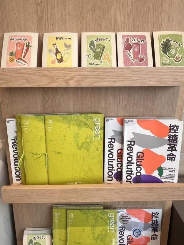 
中山大学肿瘤防治中心郭琤琤夏雯邱妙珍候雪刘寿生董军黄牛挂号电话更多纤维 更慢升糖！ 奈雪“纤Studio”全国首店落地深圳人气爆棚