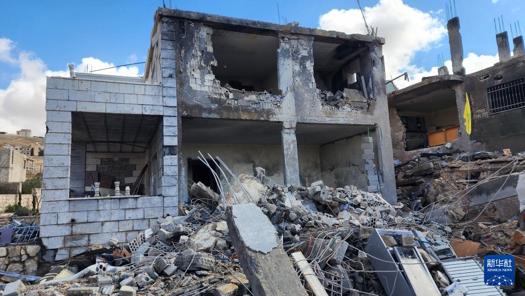 以色列袭击黎巴嫩已致886人死亡