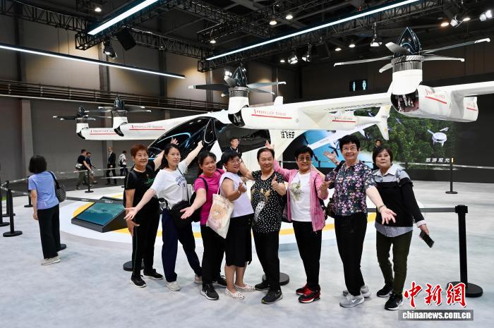 
上海华东医院黄牛号贩子票贩子代网上预约代挂号电话（经济观察）“起飞”一周年，香港低空经济成效几何？