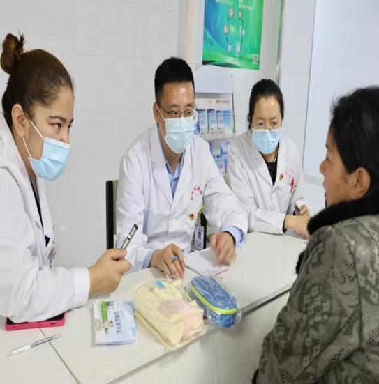 
南京市第一医院王林农黄牛挂号电话岐黄润昆仑 医心连京和——北京同仁堂医养公司援疆医疗队书写边疆健康故事