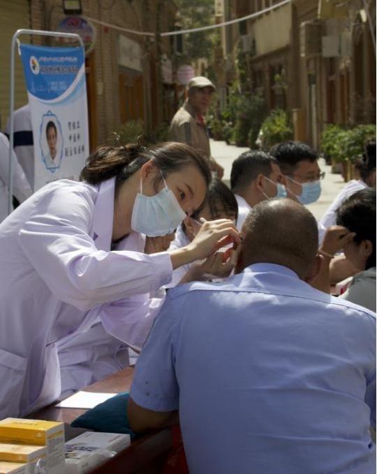 
南京市第一医院王林农黄牛挂号电话岐黄润昆仑 医心连京和——北京同仁堂医养公司援疆医疗队书写边疆健康故事