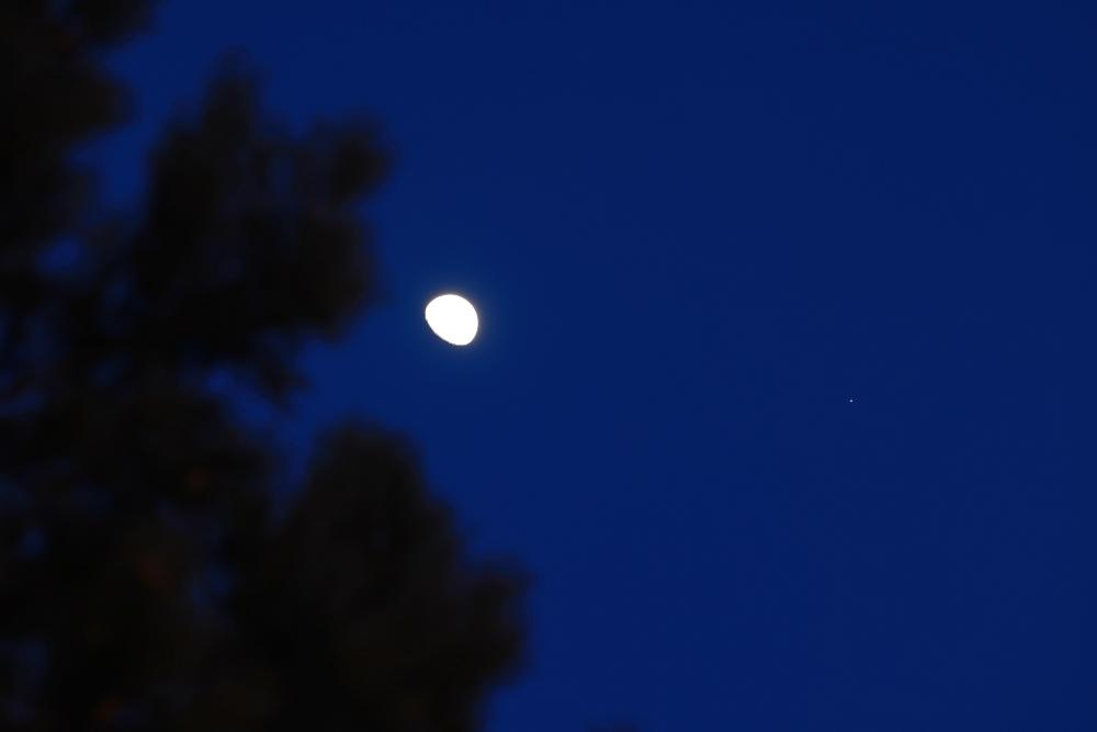 就在26日！木星合月带来一场高颜值“星月对话