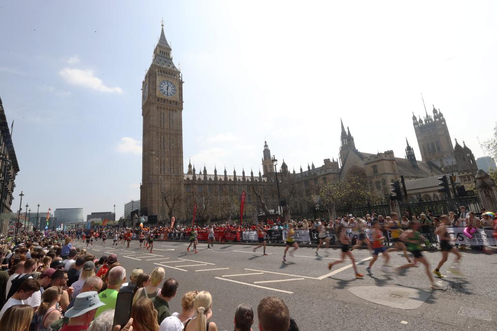 伦敦马拉松考虑 2027年赛事或分两天举办