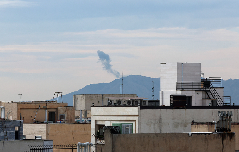 以军称正打击“整个德黑兰”的军事设施